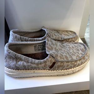 Hey dude cheetah print